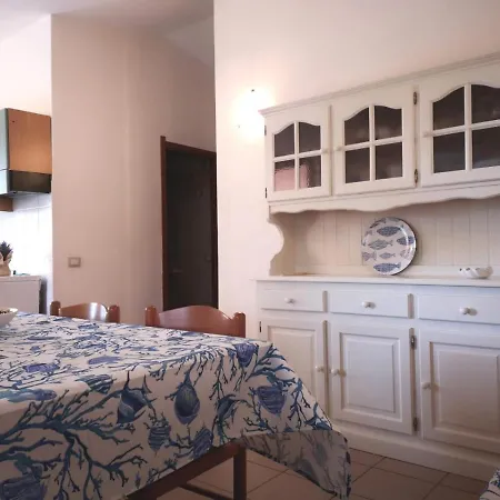 Ginestre 4 Holiday home *